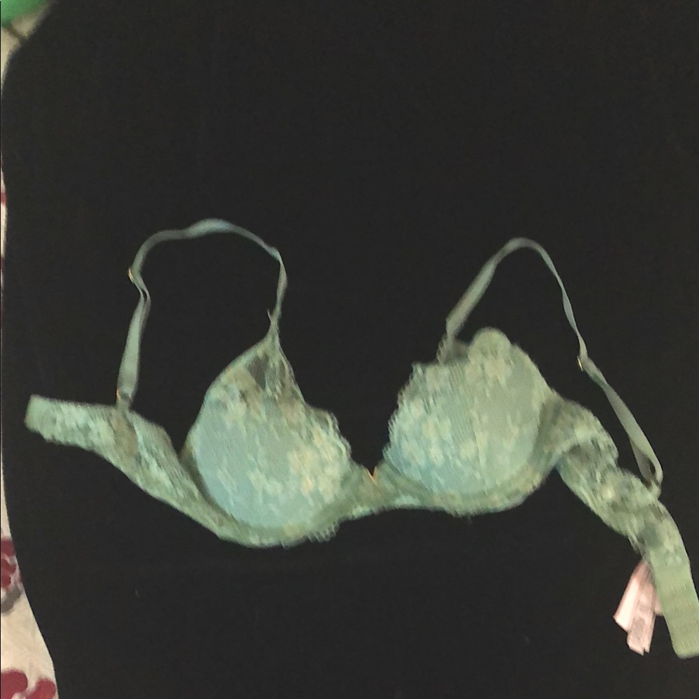 Lace Underwire Bra in Green